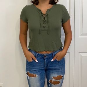 hollister crop top